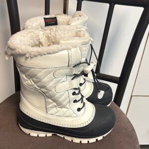 Thermolite Kids Snow Boots - White and Black